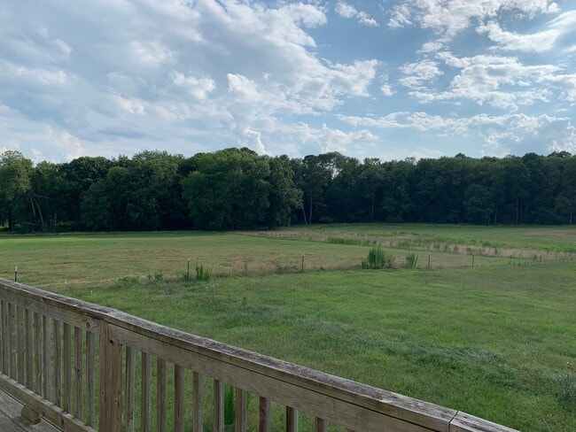 Photo - Country Living for Lease