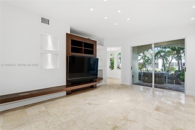 Photo - 3135 NE 211th St