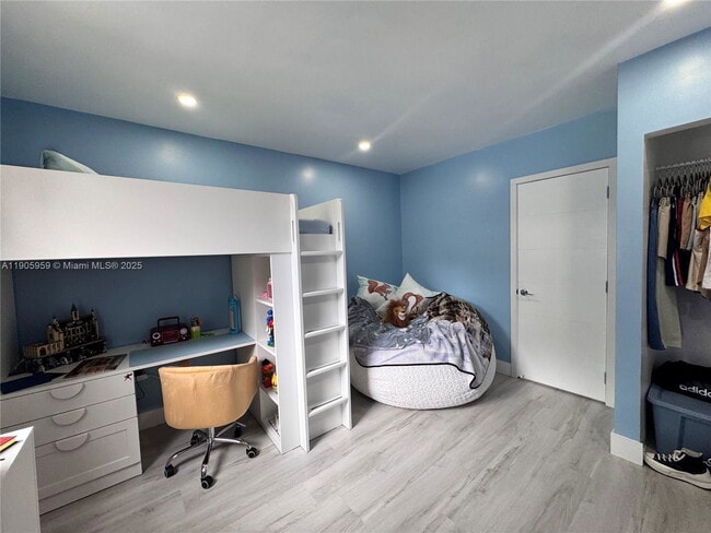 Photo - 6159 SW 22nd St