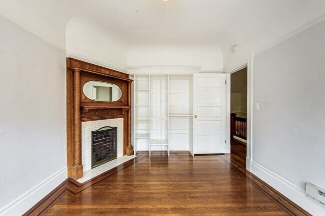 Photo - 1338 Haight St