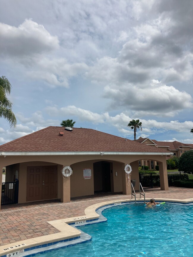 Photo - 432 Airport Rd