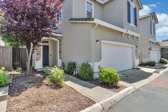 Photo - Beautiful 3 bed 2.5 bath in Natomas!