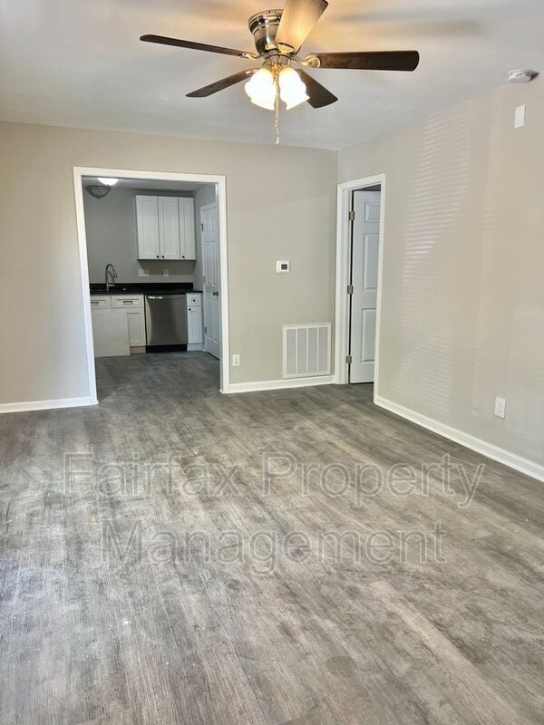 Photo - 1112 E Lawson St Unit B