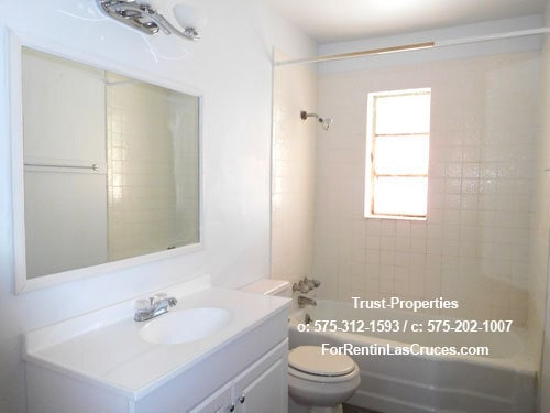 Photo - Great 3/1 with large yard close to NMSU