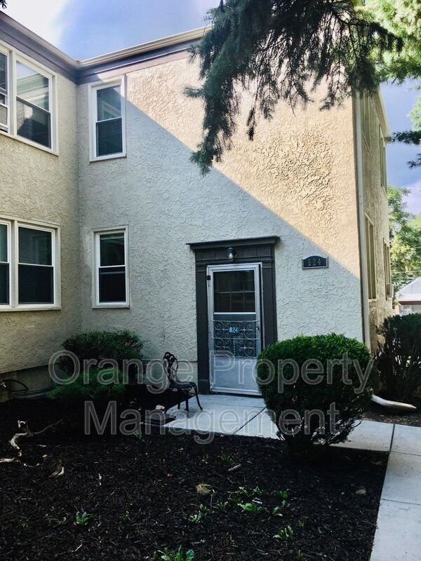 Building Photo - 824 N 46th St Unit #1