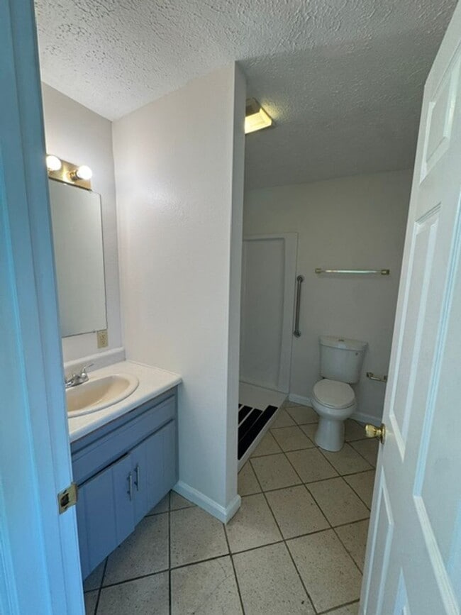 Photo - Greenback 37742 - 3 bedroom, 2 full bath home - Contact Tim Tipton (865) 806-7255
