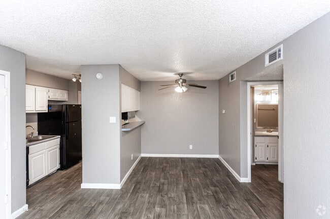 1BR,1BA-545sft