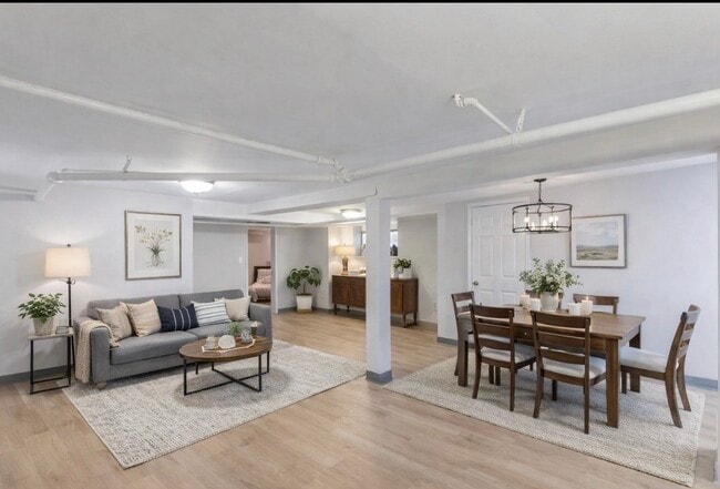 Photo - 6241 S Troy St