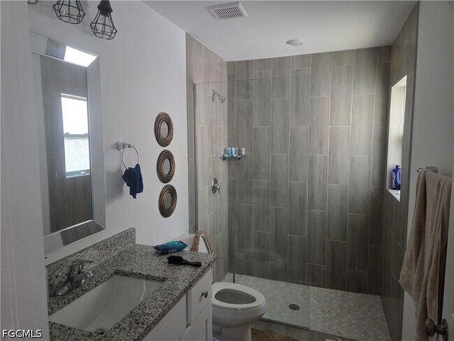 Photo - 2156 Edison Ave