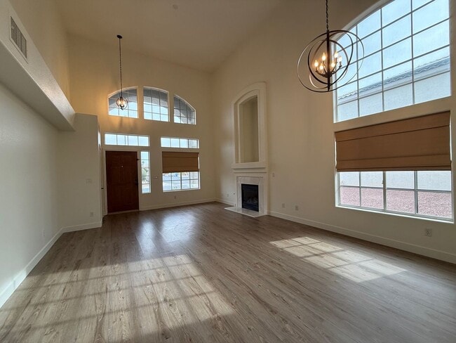 Photo - FIVE BEDROOM IN A GATED COMMUNITY IN HENDERSON