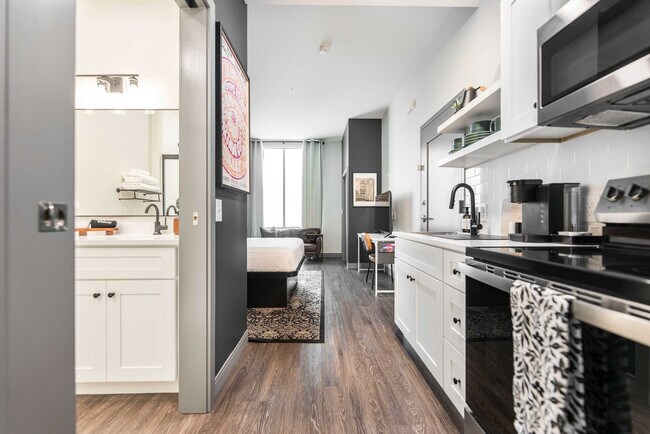 Photo - 520 Martin Luther King Jr Blvd Unit SI ID1356296P