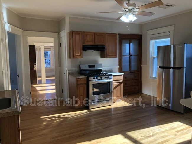 Photo - 26 Sterling St