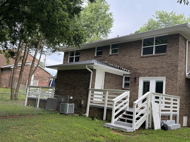Photo - 1022 Parrish Rd