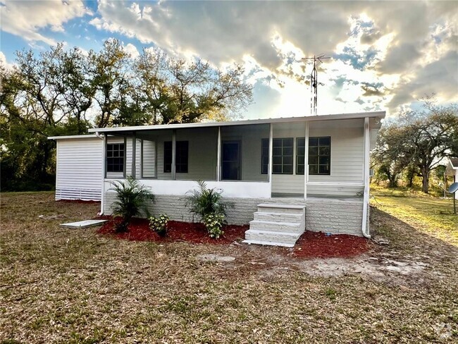 Building Photo - 5725 Swaying Palm Dr Rental