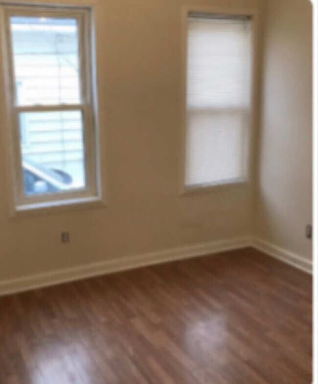 Photo - 1 Newark Ave