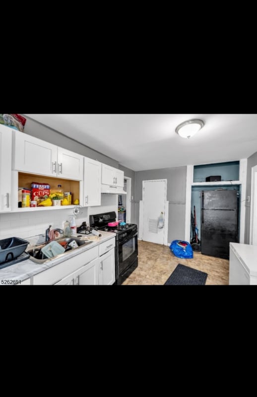 Building Photo - 8 Edmonds Pl