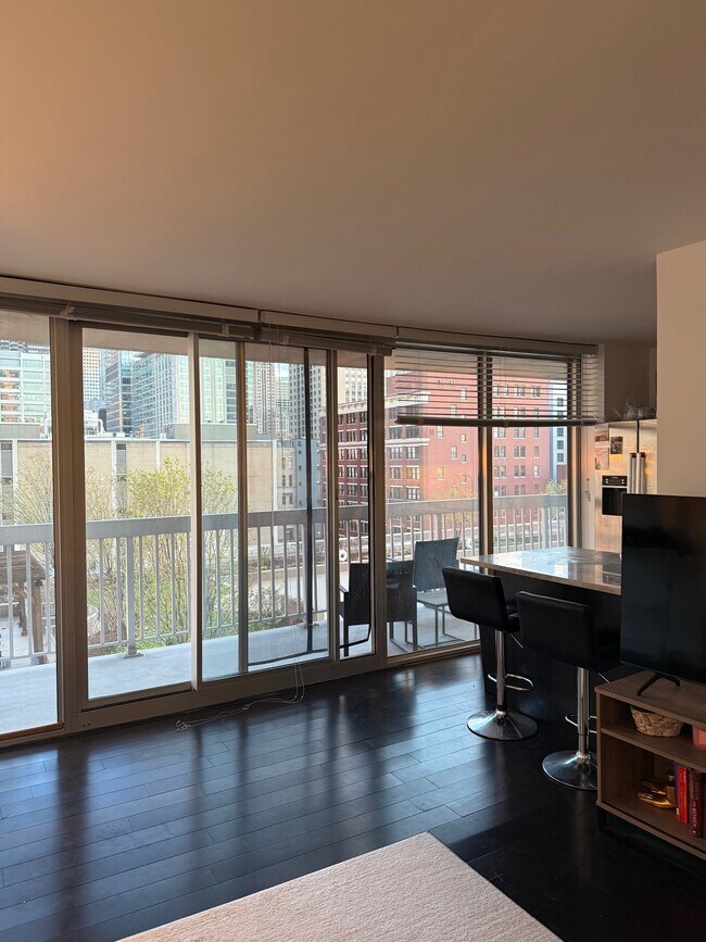 Photo - 545 N Dearborn St Unit 1107