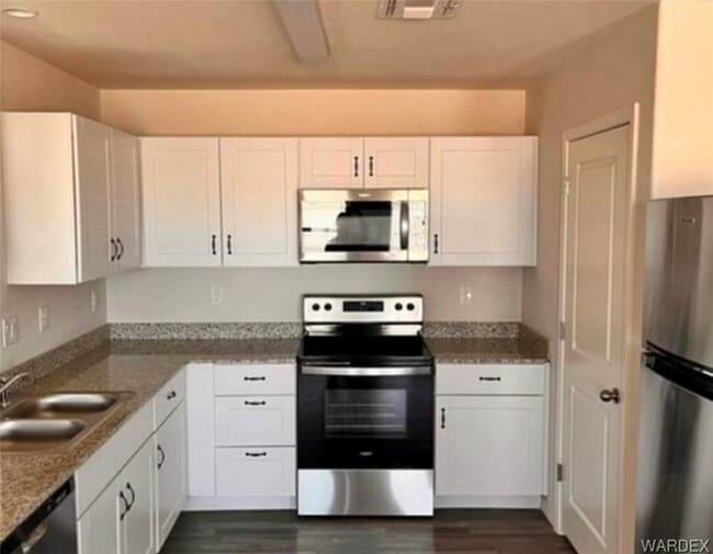 Photo - 3665 Koval Dr