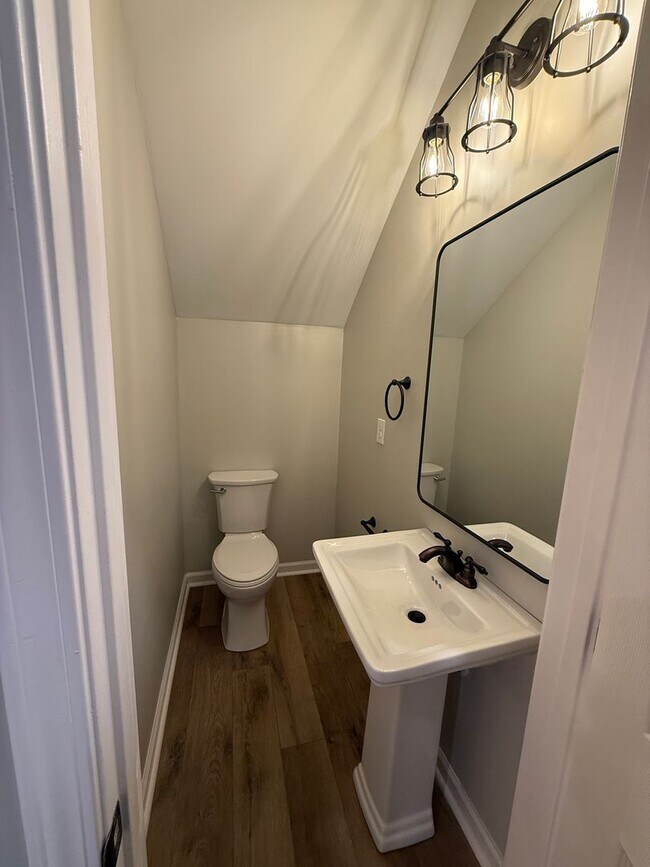 Photo - Spacious East Athens 4BR / 3.5BA Home with...