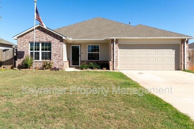 Building Photo - 1425 Sandstone Dr Rental