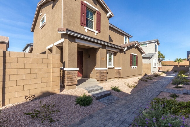 Building Photo - Exquisite 4 bd/2.5 bath home in Albany Village