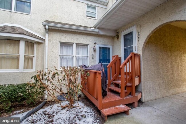 Photo - 1529 Margaret Ct