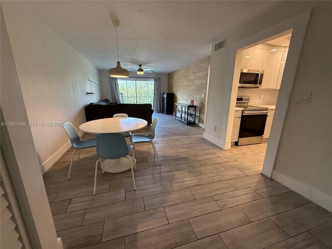 Building Photo - 21133 SW 85th Ave Unit 308