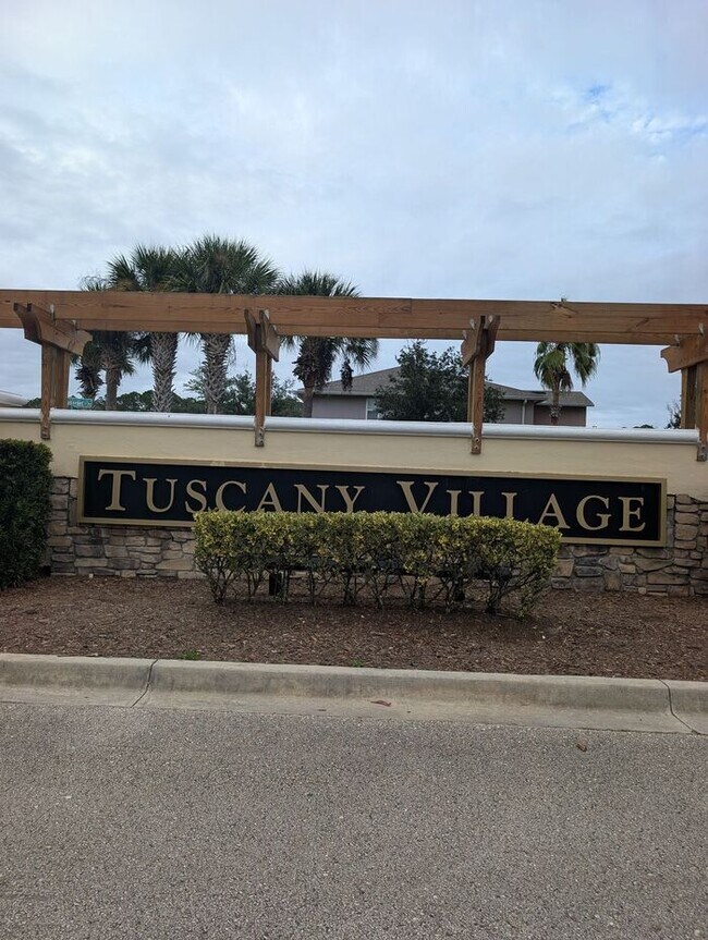 Photo - 277 Michelangelo Pl