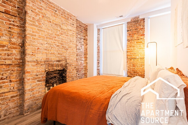 Photo - 2741 W Division St