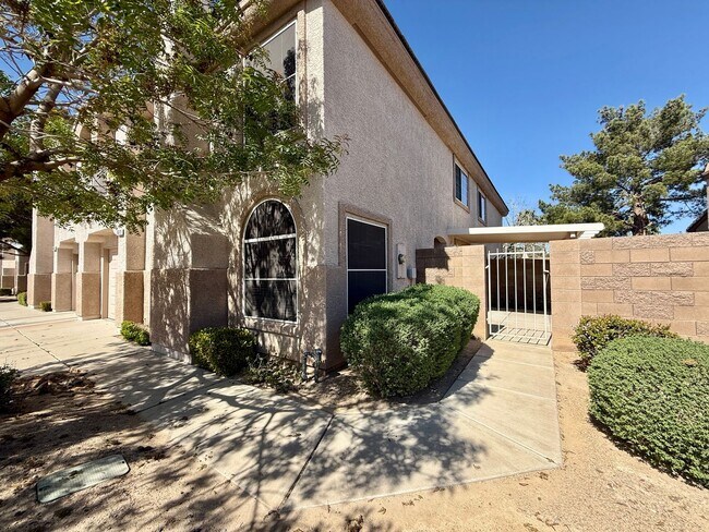 Photo - Beautiful 3-bedroom townhome in a desirable gated Green Valley community!