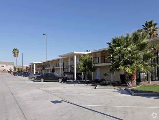 The Palms Apartments - The Palms Apartments