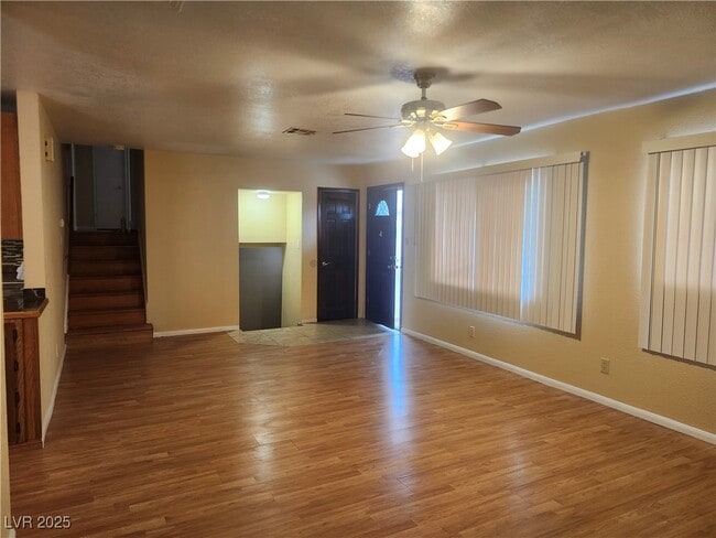 Photo - 103 S Mallard St