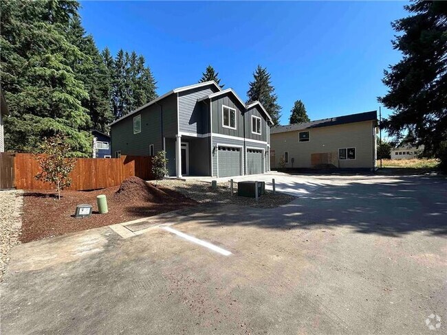 Building Photo - 2506 NE 53rd St Rental