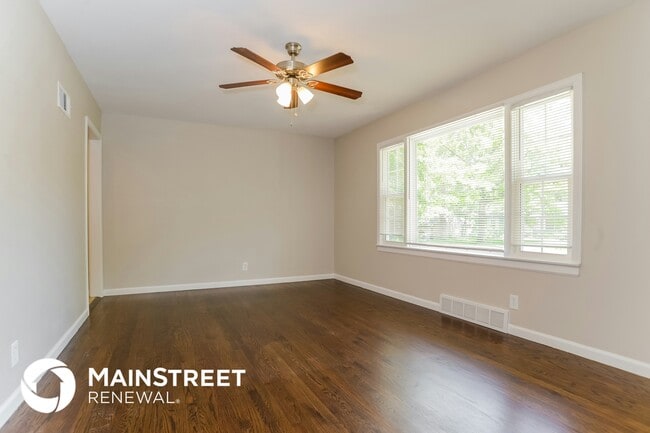 Photo - 9642 McGee St