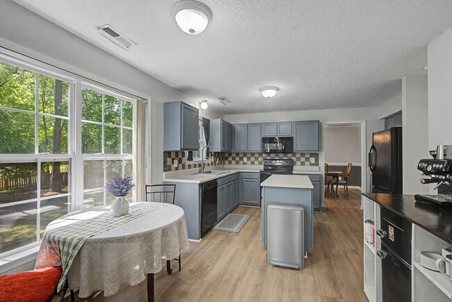 Photo - Longhill Station-September Rental