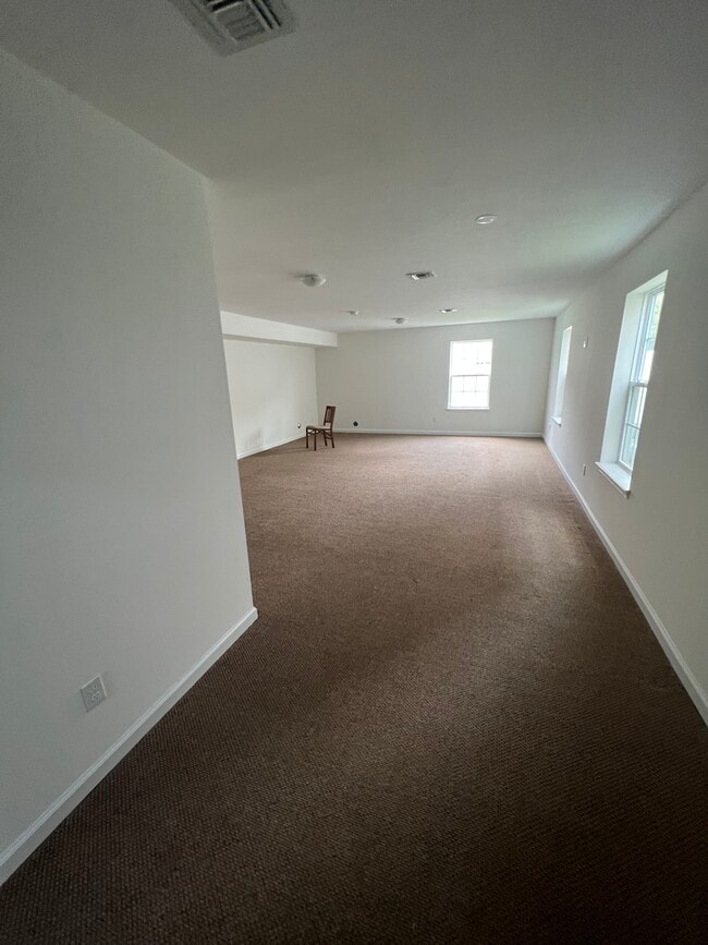 Photo - 93 Longfellow St