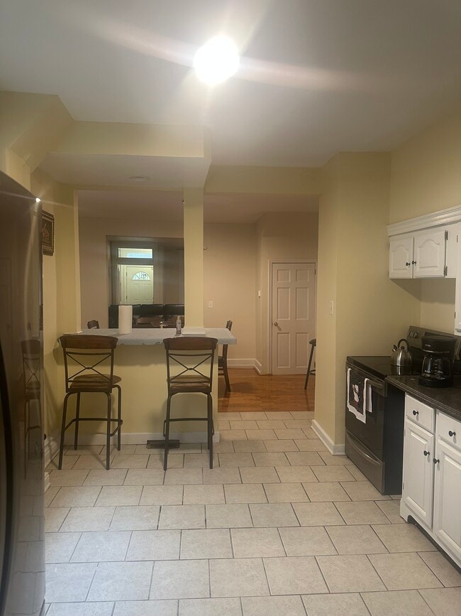 Building Photo - 546 N 56th St Rental