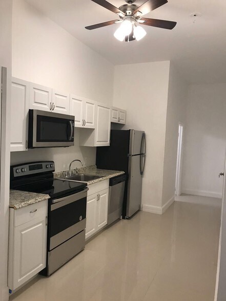 Photo - 414 NW 53rd St Unit 2