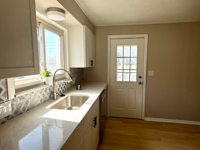 Photo - 67 N Harris Ave