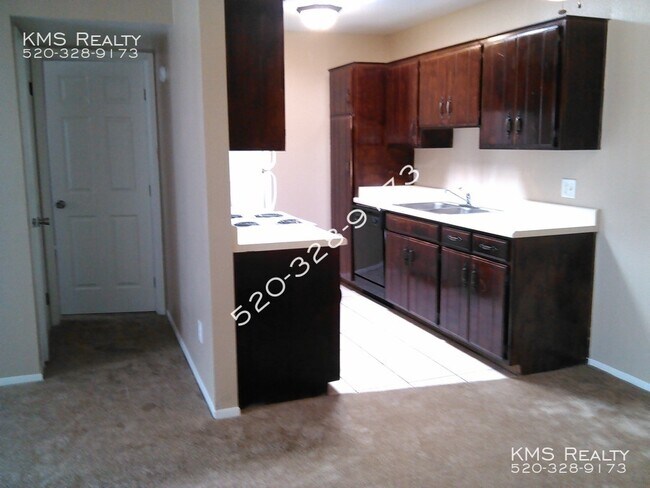 Photo - 6635 E Golf Links Rd Unidad #15