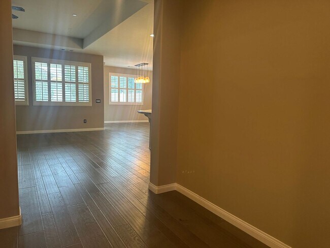 Photo - LIKE NEW WINDERMERE SEVEN OAKS HOME - READ...