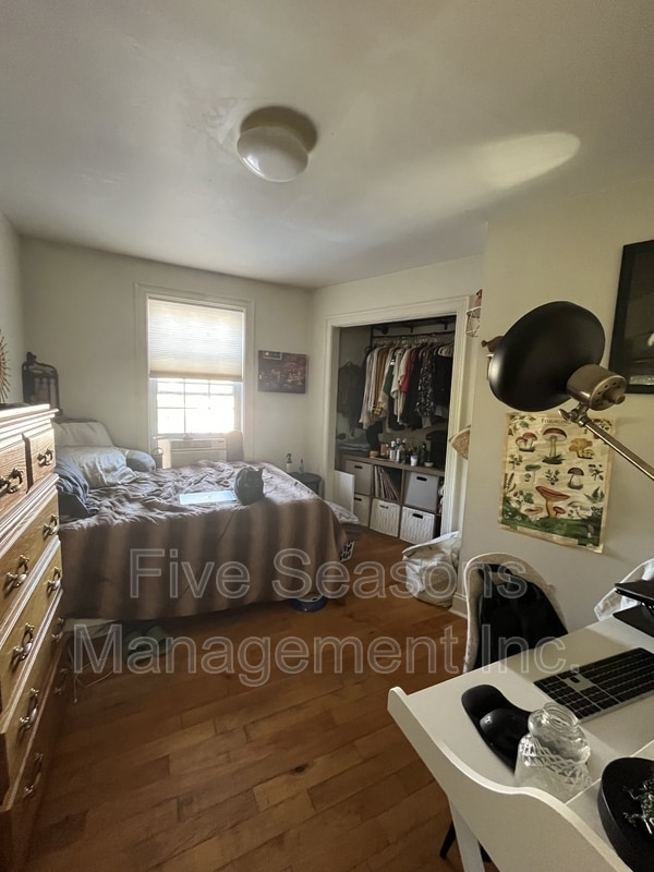 Photo - 85 Manhattan Dr