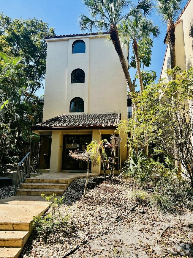 Building Photo - 6060 S Falls Cir Dr Unit 311 Rental