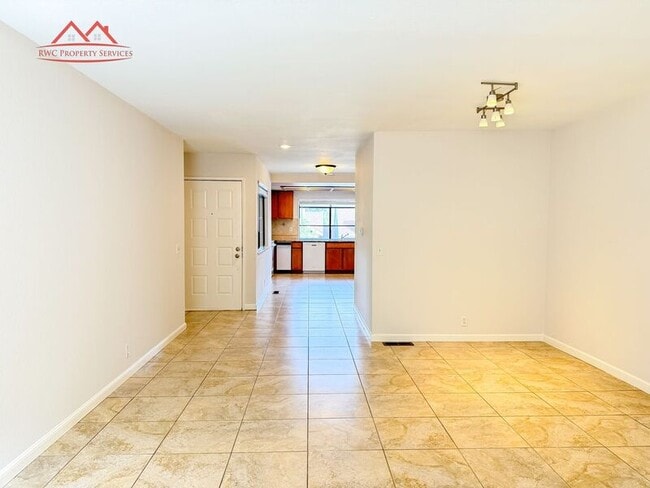 Photo - 18027 Hillwood Ln