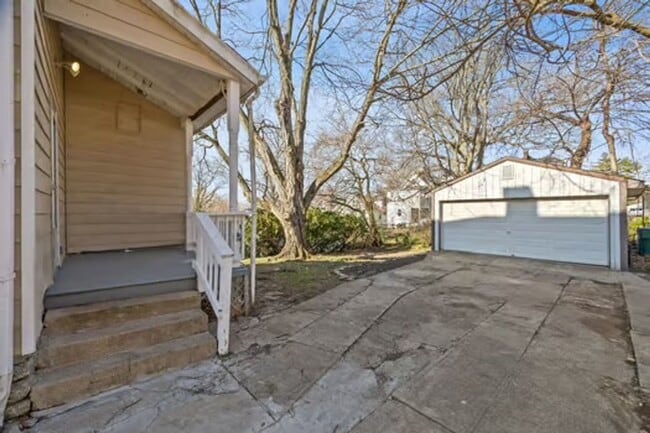 Photo - CHEVIOT:  Adorable 2+ bed 1.5 bath 2 story w 2 car garage