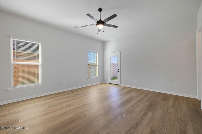 Photo - 225 Wakely Ct