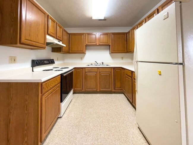 Building Photo - Yorktown School District Unit 9012 Apt B