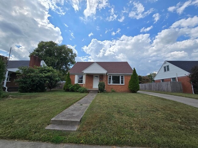 Charming 4 Bedroom, 2 Bathroom Home – Full... - Charming 4 Bedroom, 2 Bathroom Home – Full...