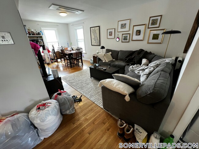 Photo - 166 Broadway Apartment Unit 3
