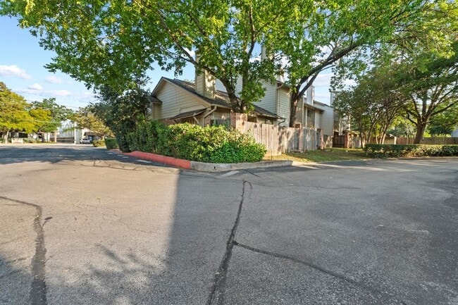 Photo - 3801 Menchaca Rd Unit 5